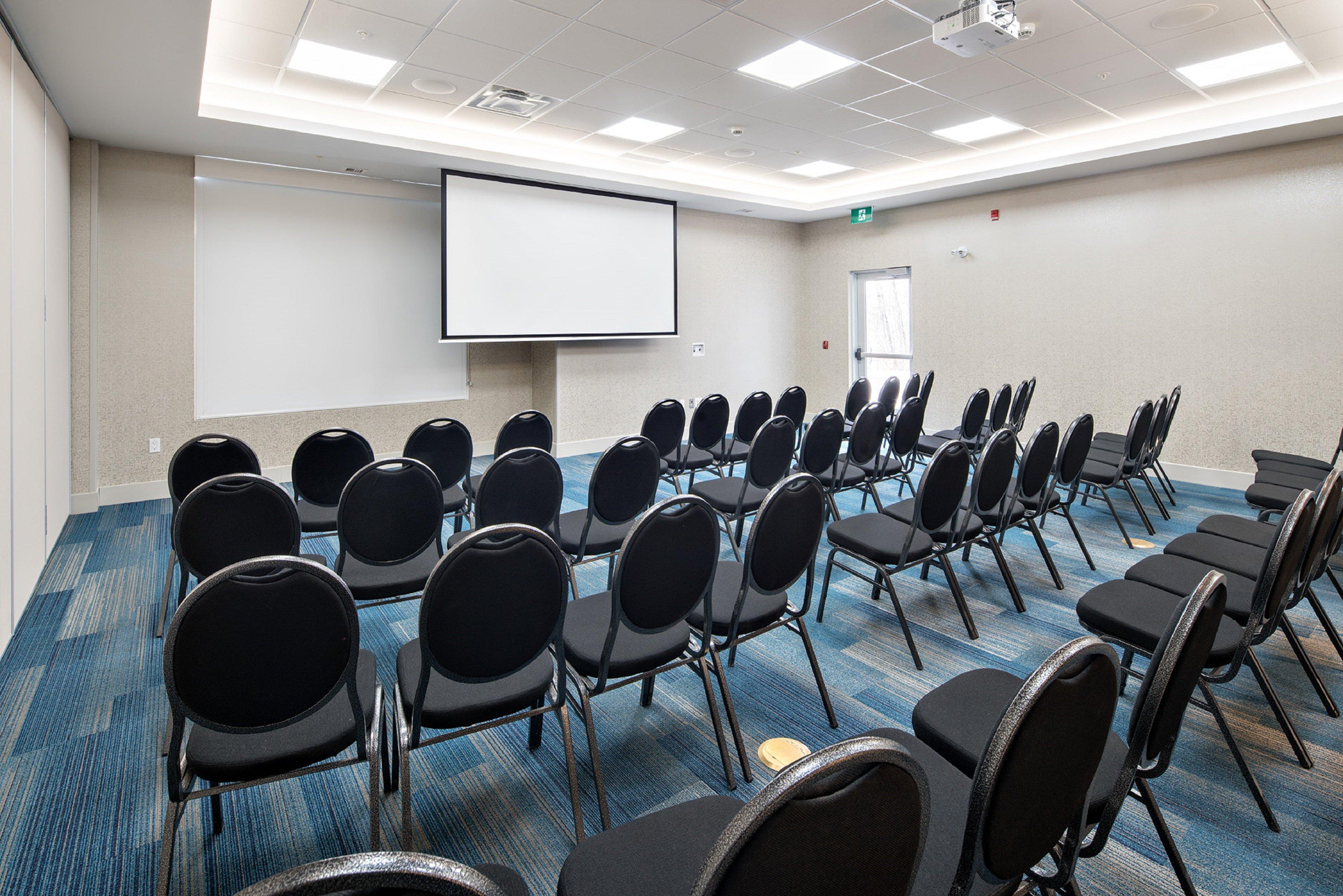Holiday Inn Express - Red Deer North By Ihg Exteriör bild