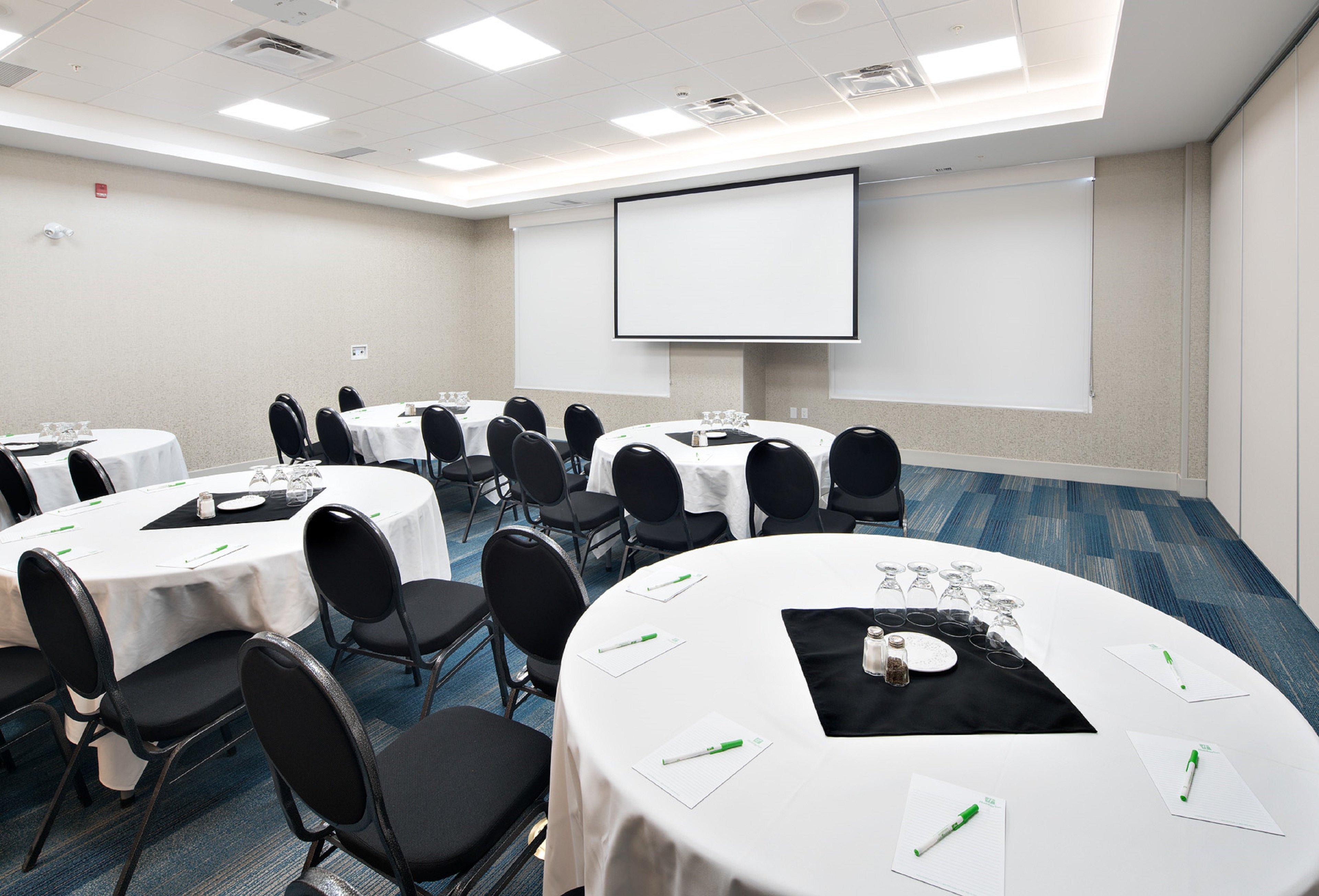 Holiday Inn Express - Red Deer North By Ihg Exteriör bild