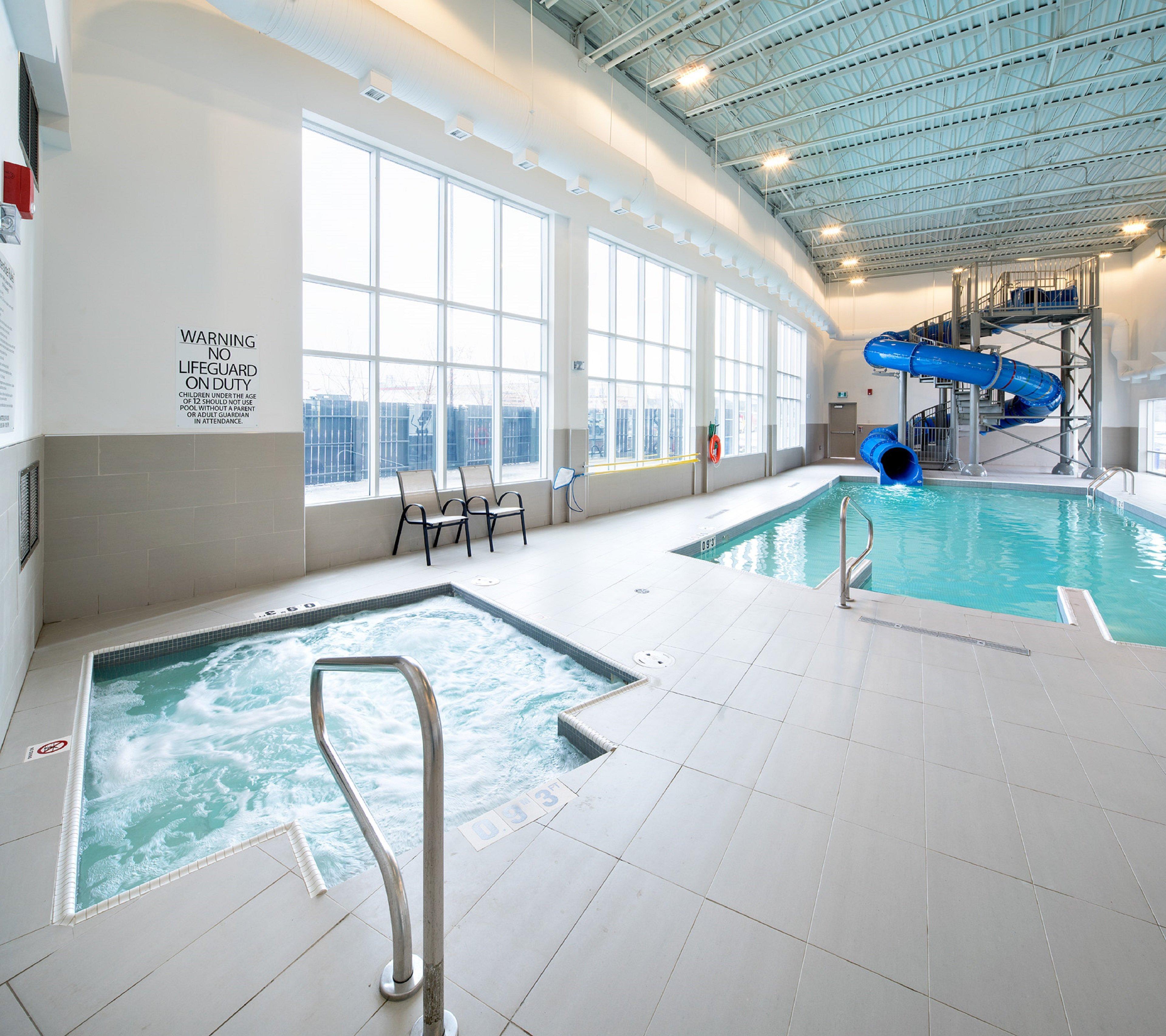 Holiday Inn Express - Red Deer North By Ihg Exteriör bild